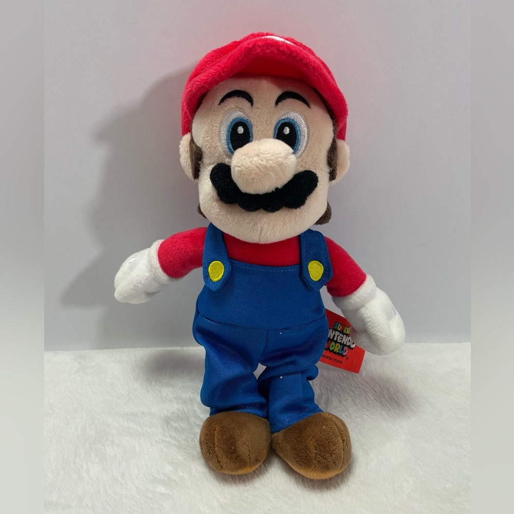 Universal Studios Hollywood Super Nintendo World 9” Mario Plush.